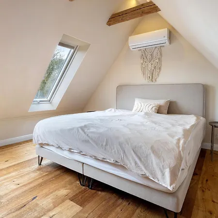 Penthouse Kokorey Apartment Halstenbek